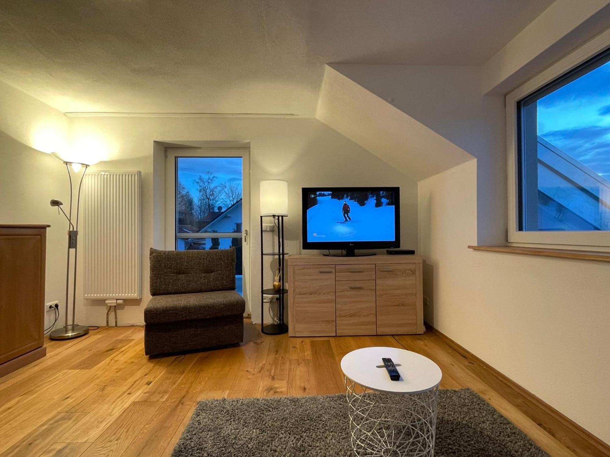Wohnung Mit Ausblick Im Allgaeu Mit 2 Schlafzimmern Marktoberdorf Esterno foto